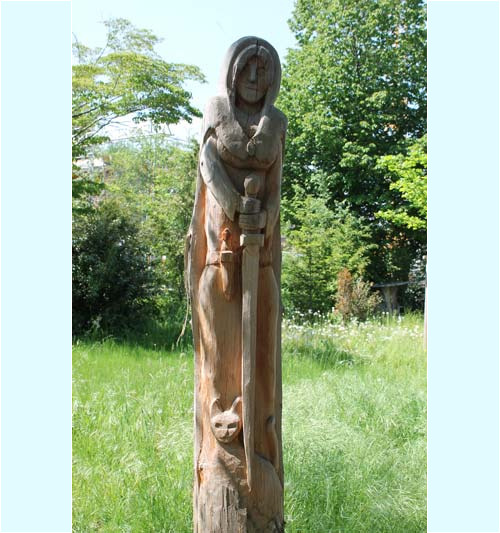 Göttin-Holz-Kreativ-Martinelli-Naturgärten
